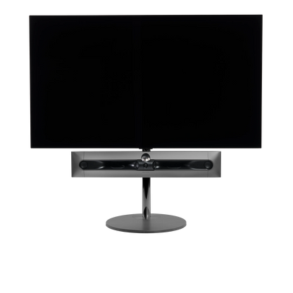 Beosound Premiere in black anthracite auf Bodenstandfuß von stb brackets,  ohne Abdeckung vorn, mit 65  Zoll LG OLED Panel - Ansicht frontal 