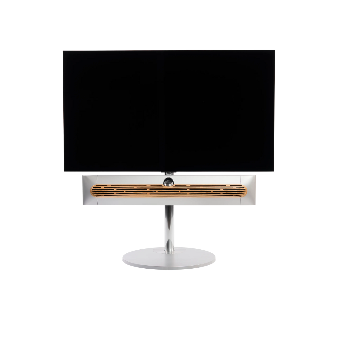 Beosound Premiere in natural aluminium auf STB Bodenstandfuß mit Eichenholzcover , mit 48 Zoll LG OLED Panel - Frontale Ansicht