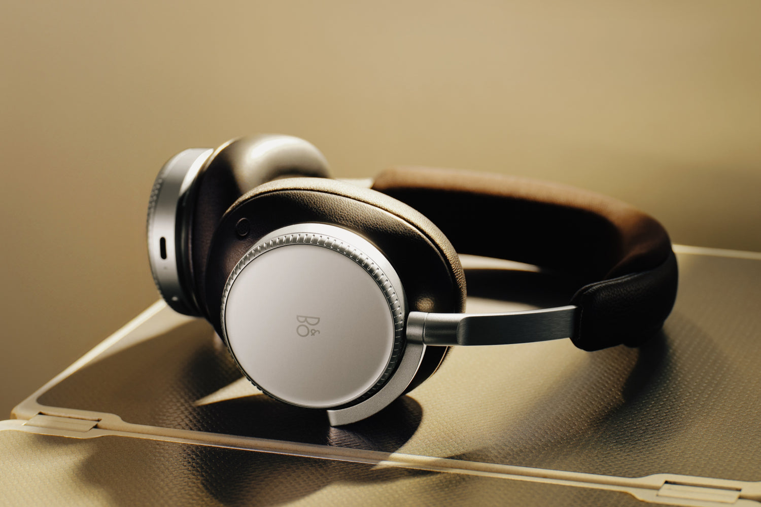 BeoPlay H100 black