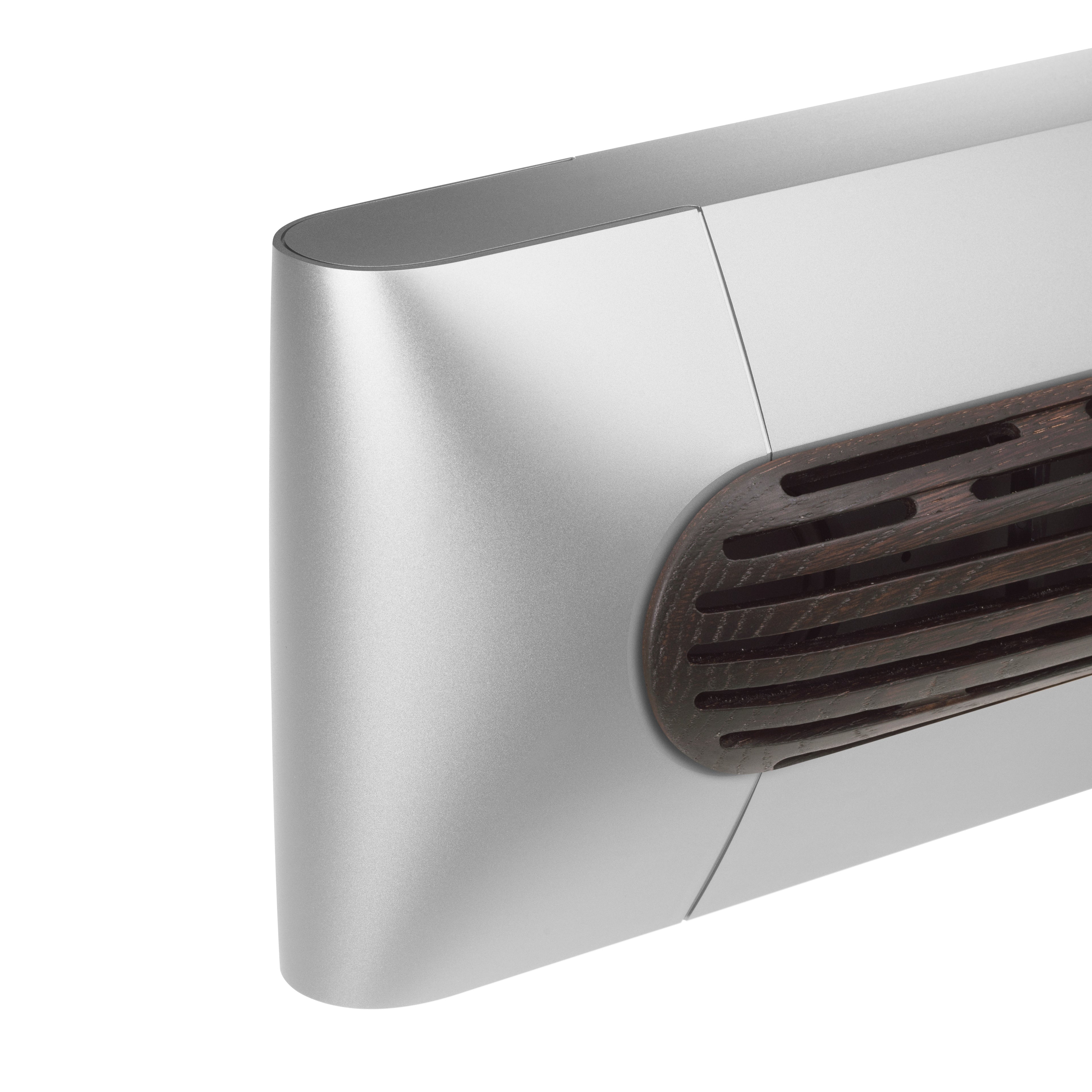 Bang & olufsen Beosound Premiere Soundbar in Natural Aluminium - Ansicht von vorn mit Cover in Dark Oak