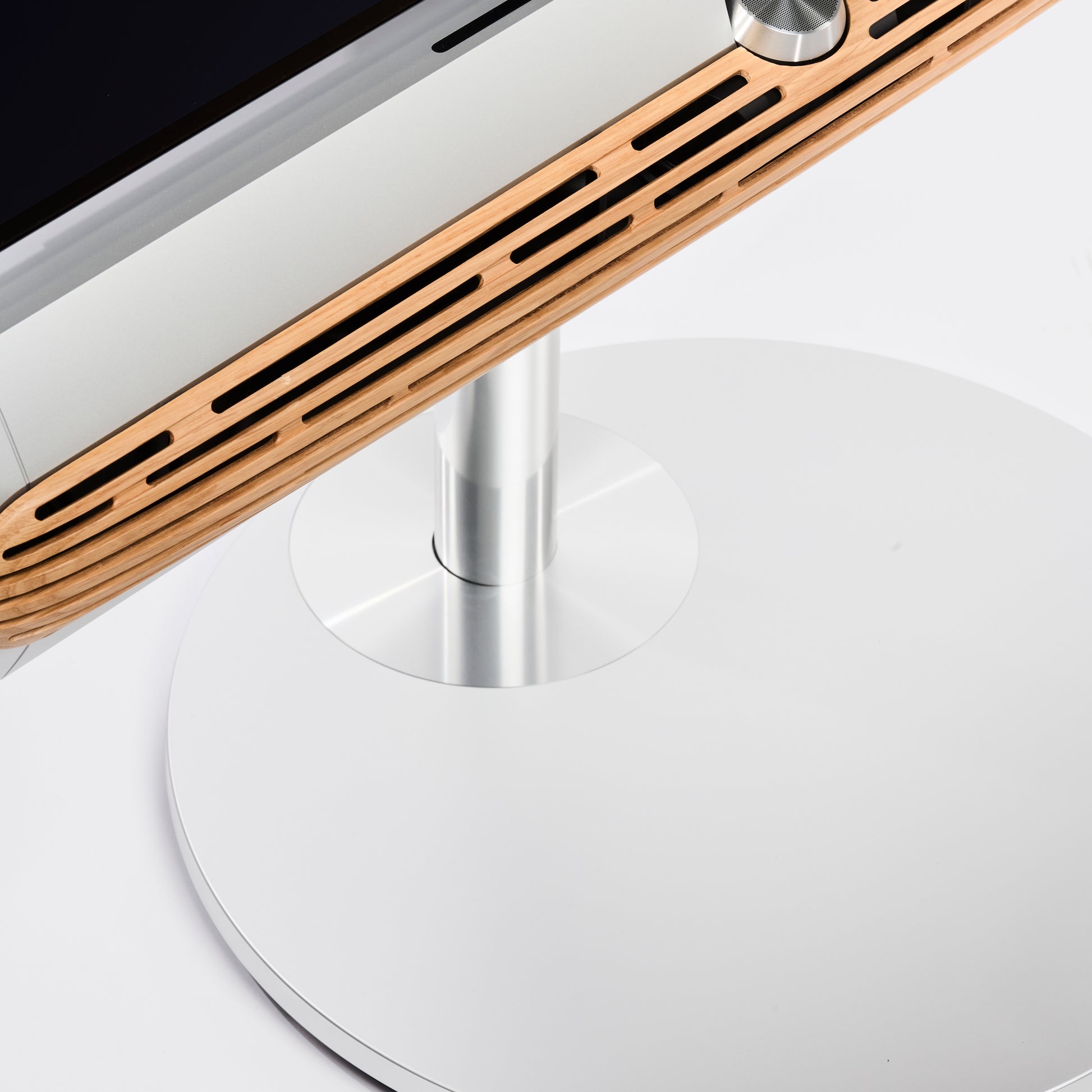 Floorstand silver for Beosound Premiere